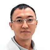 Врач Ли Олег Намгириевич