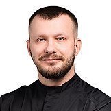 Врач Островский Илья Андреевич