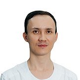 Врач Ри Павел Гванович