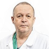 Врач Вугалтер Владислав Юрьевич